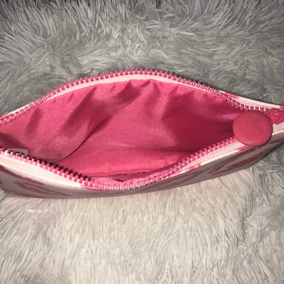 Ipsy bag - Picture 2 of 4